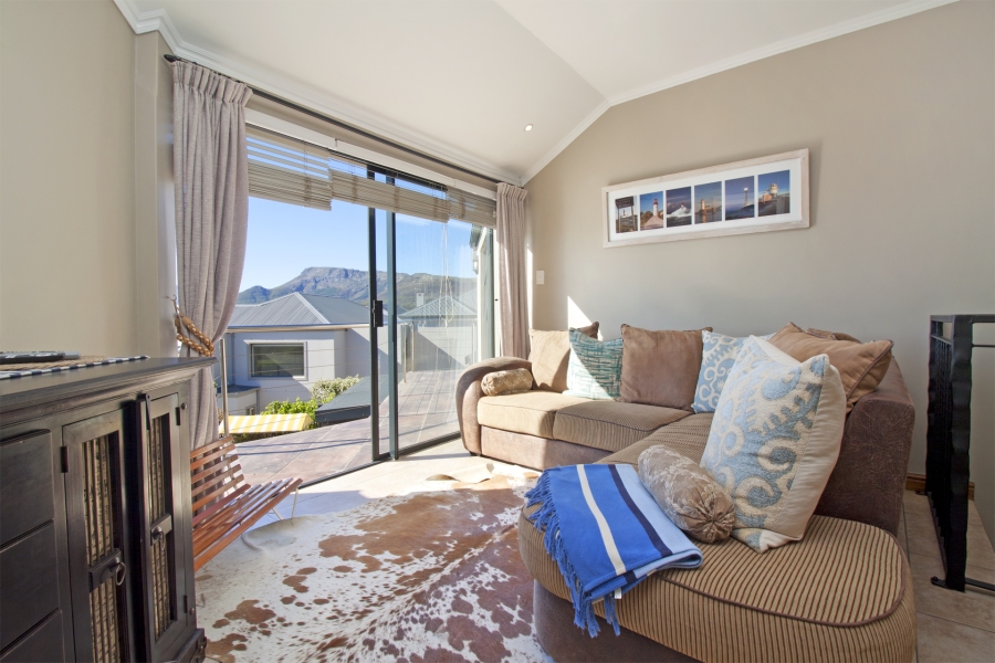 4 Bedroom Property for Sale in Stonehaven Estate Western Cape